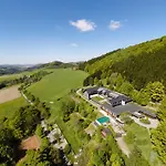 Waldhaus Ohlenbach Otel 4*